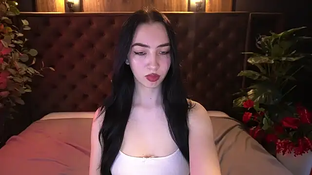 WildKittenX_'s Live XXX Chat