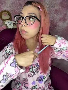 Valen-Foxx1 Adlı Modelin Canlı XXX Sohbeti