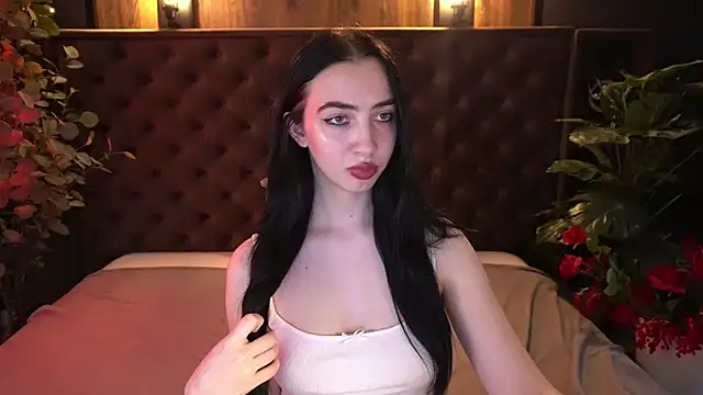 دردشة WildKittenX_ الجنسية المباشرة