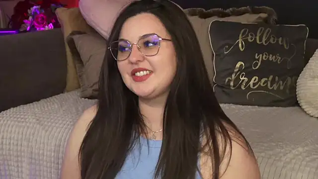 Chat XXX en directo de Mia_Swano