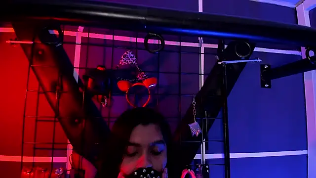 Chat +18 de Charlotte_Bms7 ao vivo