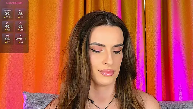 SereneRhodes élő XXX-chatje