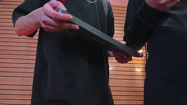 TheBatMansion: вебкам-шоу