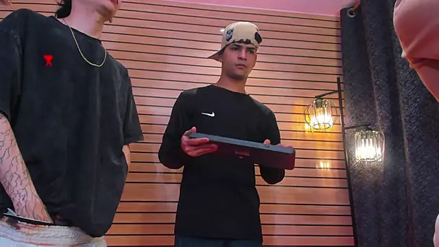 TheBatMansion's Webcam Show