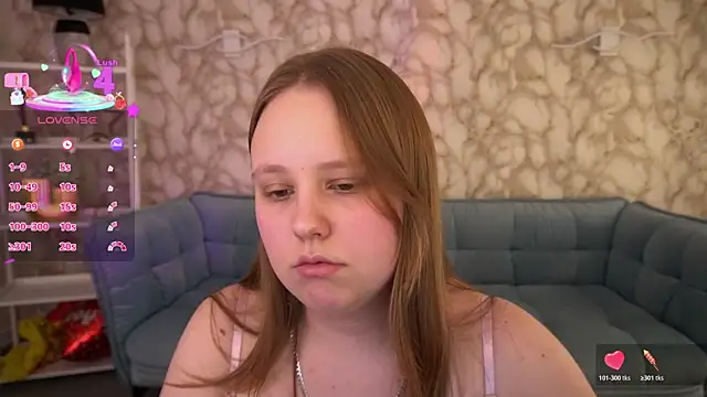 CrystallPaws live XXX chat