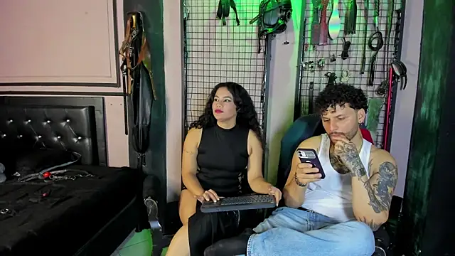 Twisted_Fantasy 现场XXX聊天