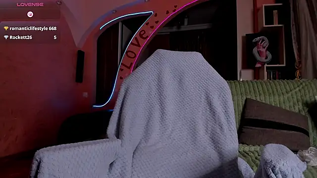 Luna_Reid Adlı Modelin Canlı XXX Sohbeti