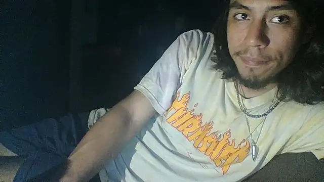 AlexAlejandro13のライブXXXチャット