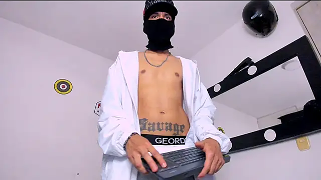 Samuel_Suarez 라이브 XXX 채팅