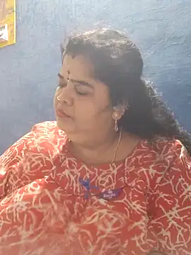 tamilthanushri Chat XXX in diretta