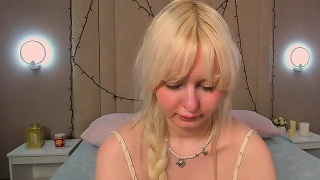 Онлайн чат XXX AdeleSilvy