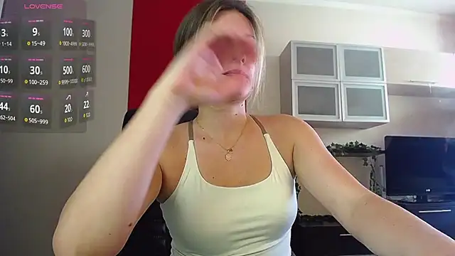 ladysabotage: απευθείας συνομιλία ΧΧΧ