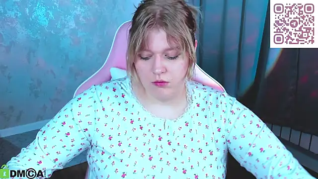 luna_c0ra's Live XXX Chat