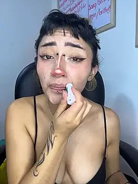 Chat XXX en directo de baby_akuma