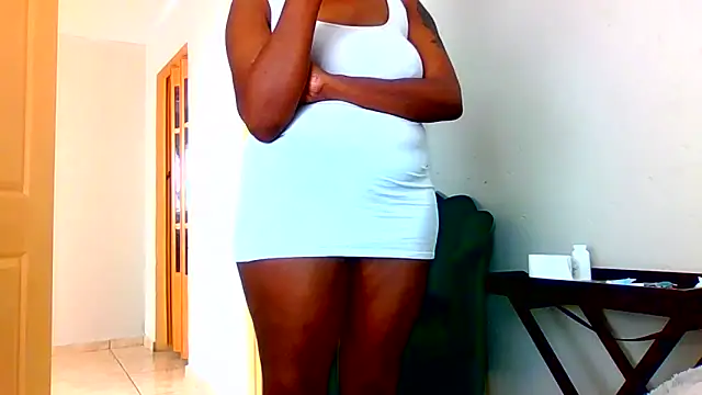 دردشة TALLnBEAUTY الجنسية المباشرة