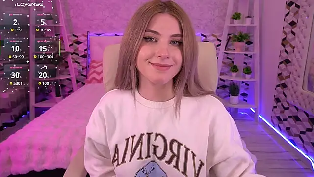 Show modela SabrinaMuse na web-kameri