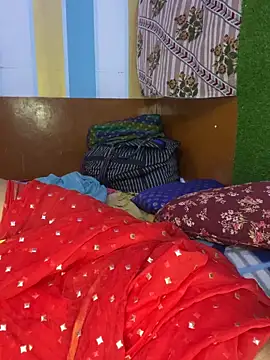 CUTI-NAINAのウェブカメラショー