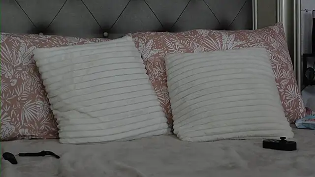 Zoey_CarterX লাইভ XXX চ্যাট