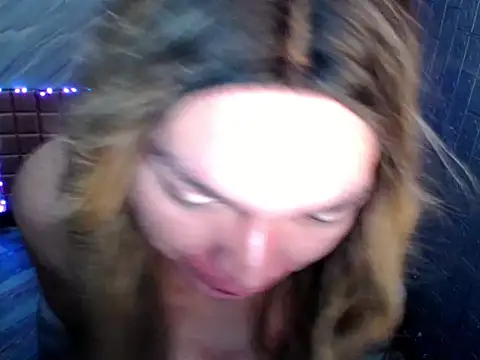 Asiandollxxx4uandMe 在線直播表演