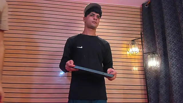 Chat XXX en directo de TheBatMansion