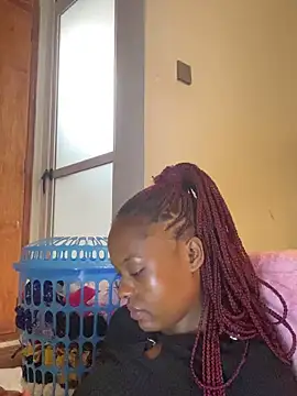 Dellah27 Chat XXX in diretta