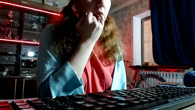 دردشة pa1e_pr1ncess الجنسية المباشرة