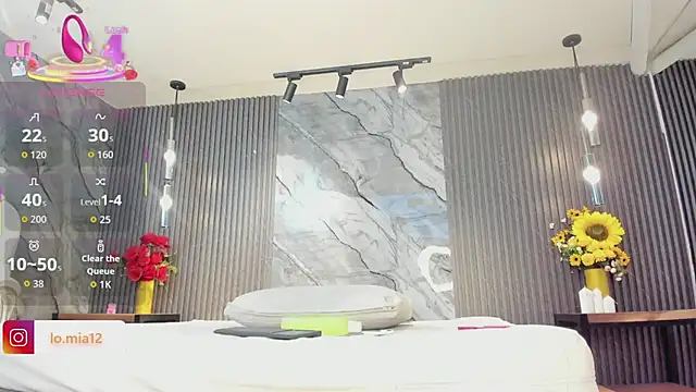 Chat +18 de julietha_taylor ao vivo