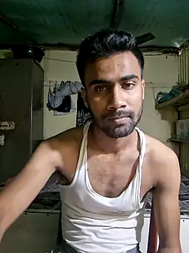 Skinny_Bigass_23's Live XXX Chat