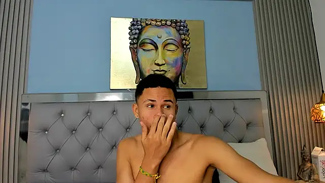 Liams18 网络视讯表演