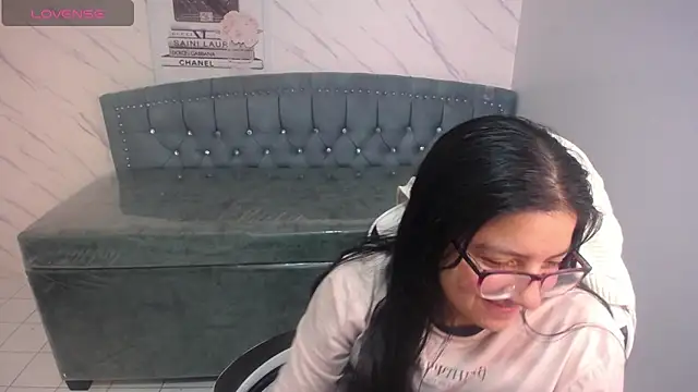 Chat +18 de eva_smit_t ao vivo