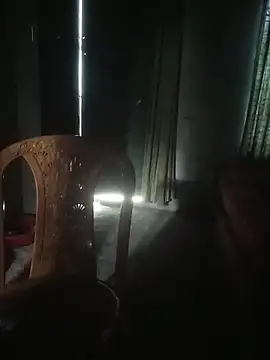 momo_loves' Webcam Show