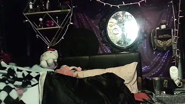 XXX chat uživo modela allymoon1369