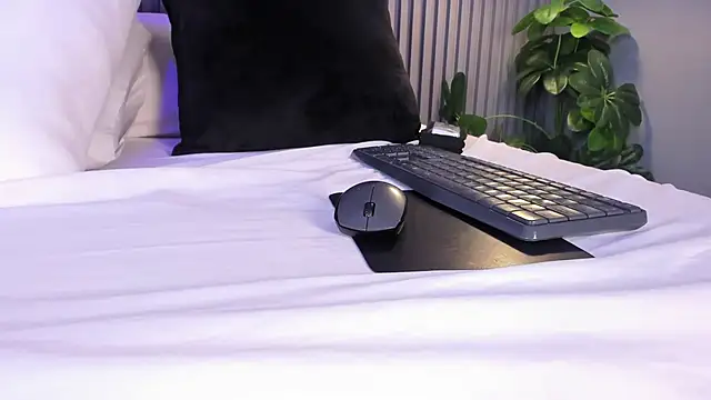 Chat +18 de Yalezka_ ao vivo