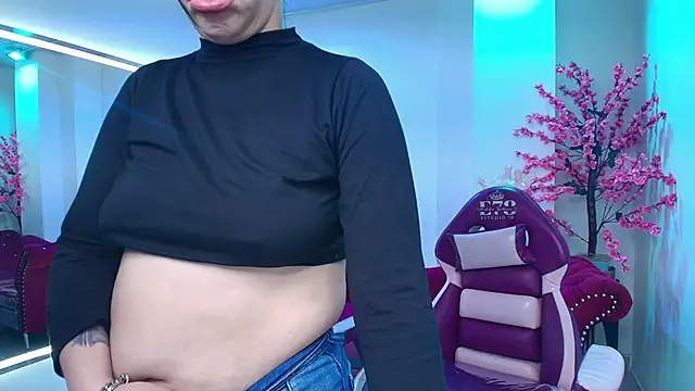 Živý XXX chat Alanna__scott