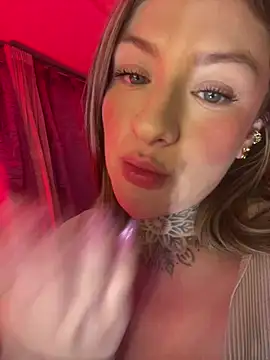 Pertunjukan Kamera Web Eliee--Roth