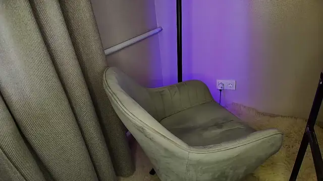 Chat +18 de Leila_Libertas ao vivo