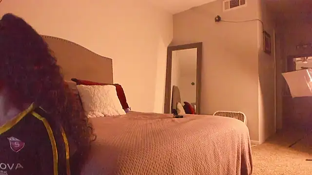 yiauana Chat XXX in diretta