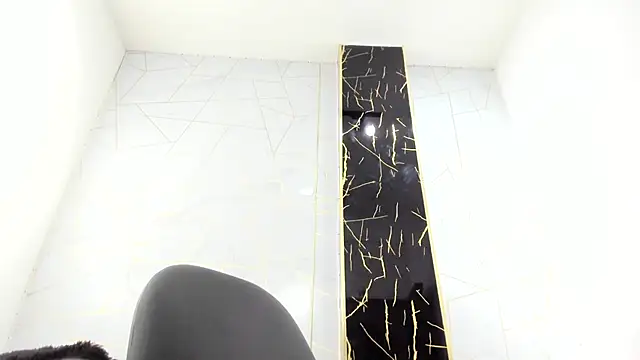 Valentin_Lux Pertunjukan Webcam