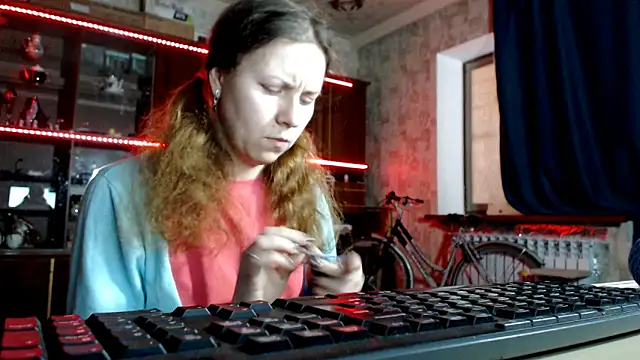 pa1e_pr1ncess – Naživo XXX chat