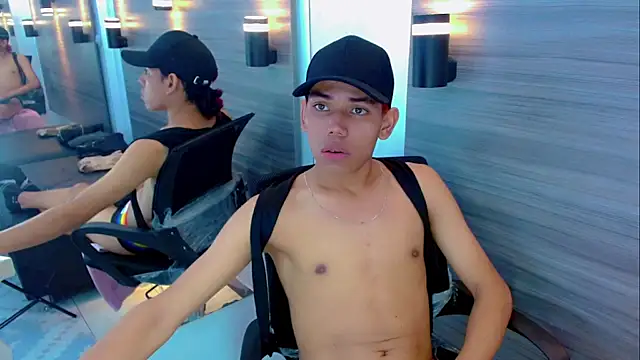 Pertunjukan Kamera Web DaviidBuckx_