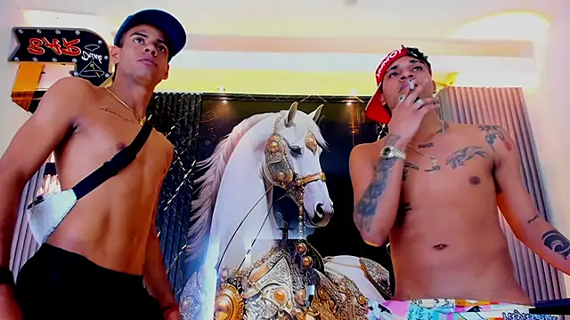 Show de webcam de the_knights_of_the_night_