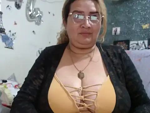 Živý XXX chat Perla1981--