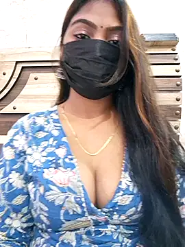 Cute-Ananyaa 在線直播表演