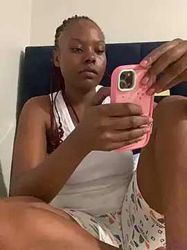 Dellah27 – Naživo XXX chat