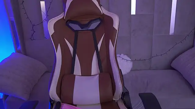 GentleAdellee's Live XXX Chat