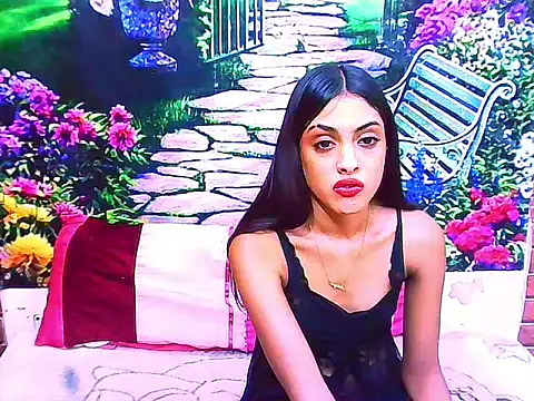 IndianPretty14u2Luv's Live XXX Chat