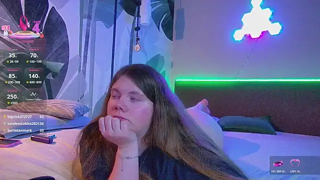 RubyValen's Live XXX Chat