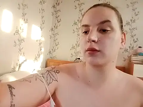 symmetryinvoid Webcam-Show