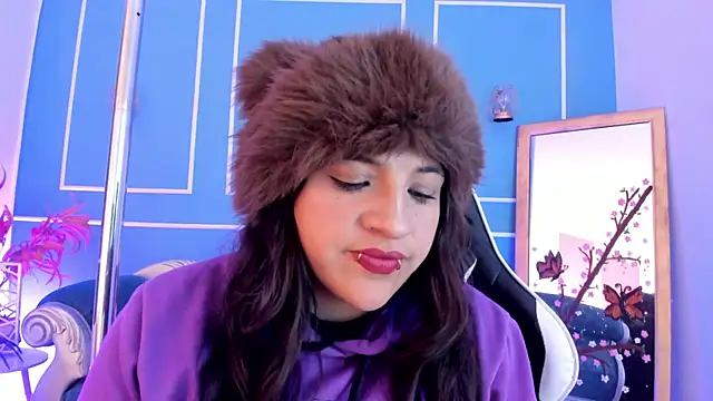 TaraTaylorr Chat XXX in diretta