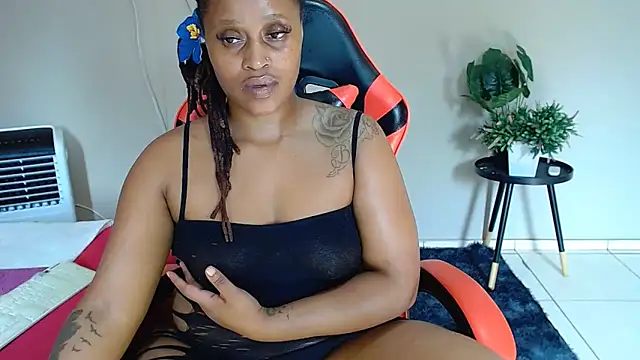 Czat XXX na żywo – Queen_Nicky